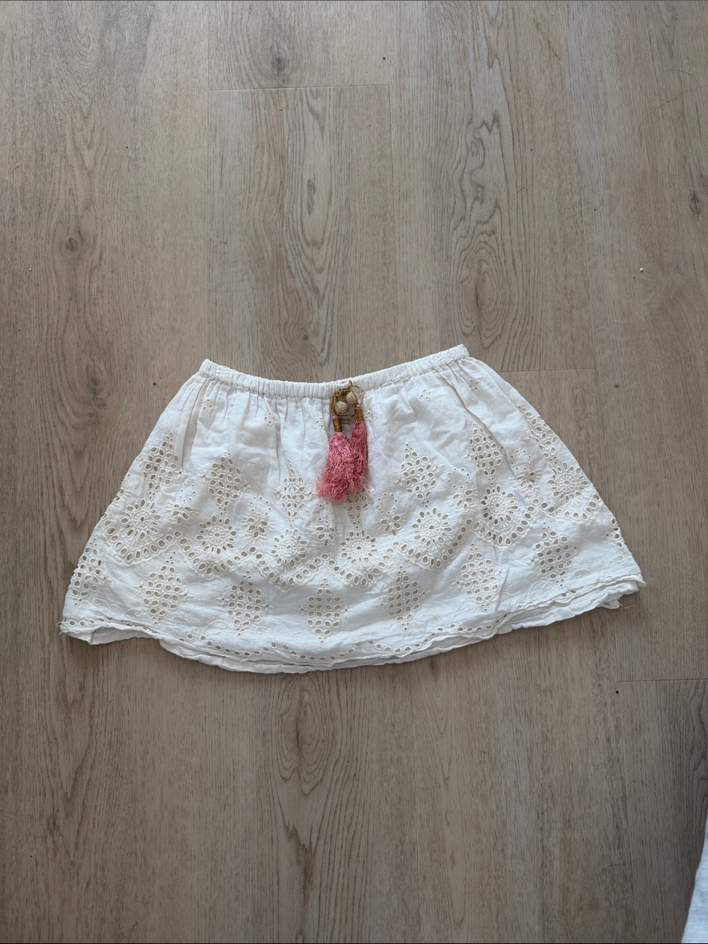 Bell by Alicia Bell White Eyelet Cotton Skirt with Pink Tassel Accent girls 4 4t